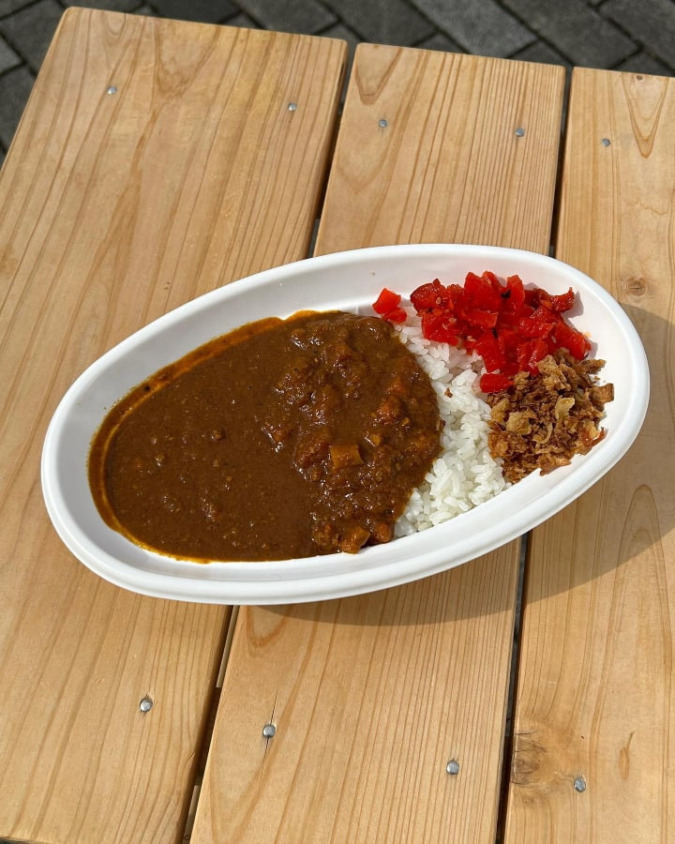 キッチンカーも営業しております