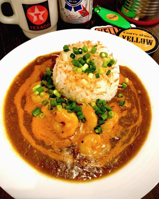 懐かしさを感じられるロックなカレー屋