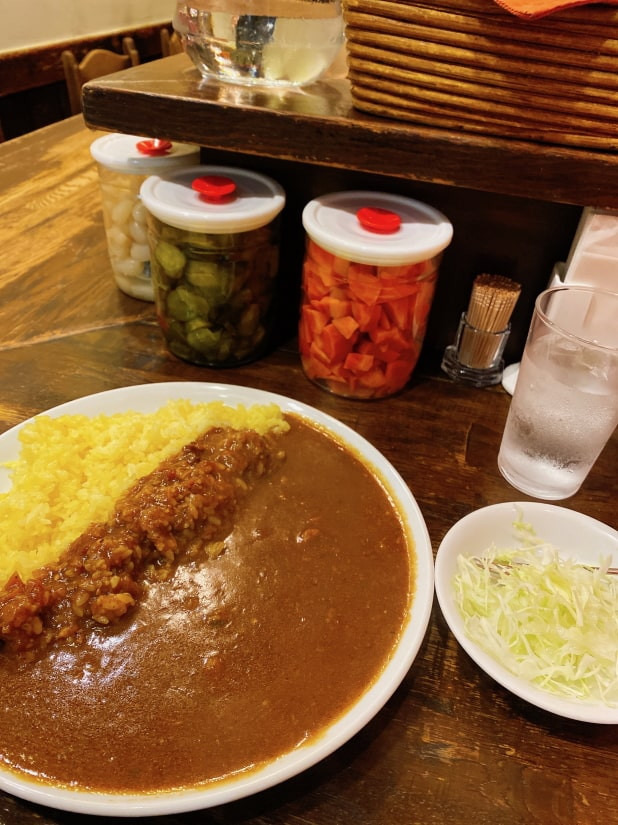 ジャズの流れる素敵なカレー屋さん