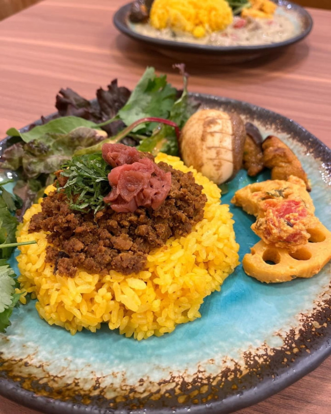 何種類ものスパイスで作ったグルテンフリーのカレー