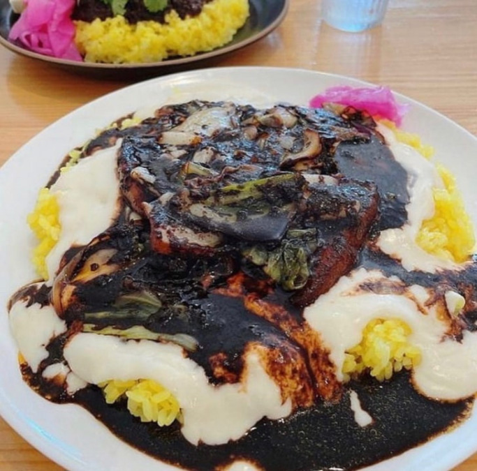 一度食べたらまた食べたくなる本格カレー