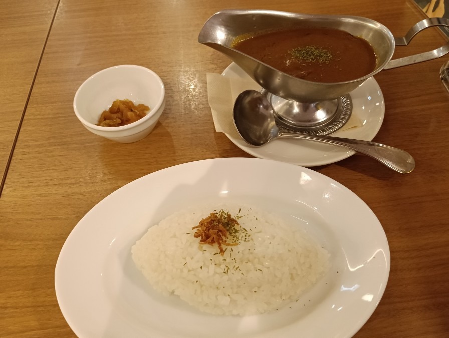 オシャレでおいしいカレーライス